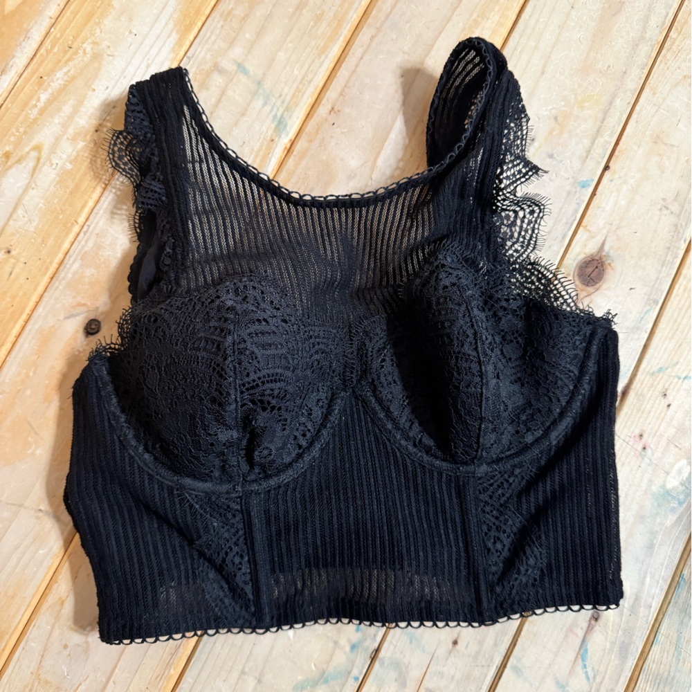 Victoria’s Secret Lace Bra 34B
